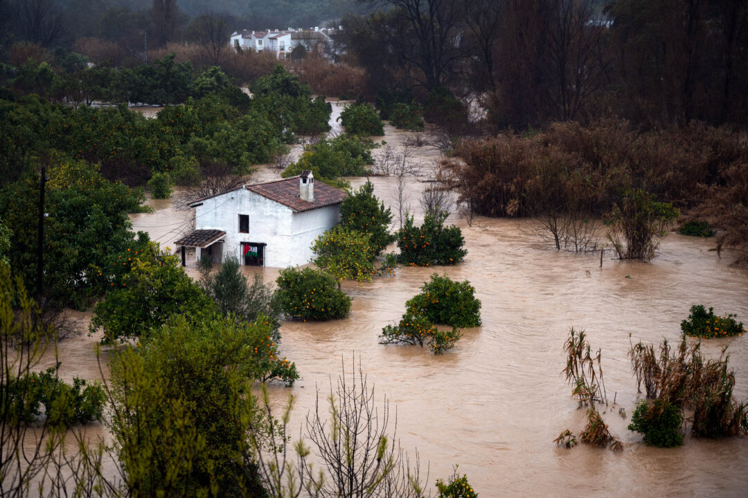 Day in Photos: Flooding in Spain, Critical Minerals Ministerial, and Sri Lanka’s Independence Day