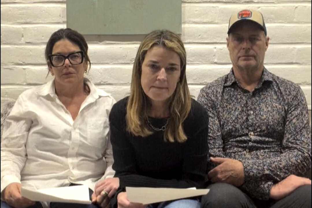 Savannah Guthrie Pleads for Contact From Her Mother’s Captors