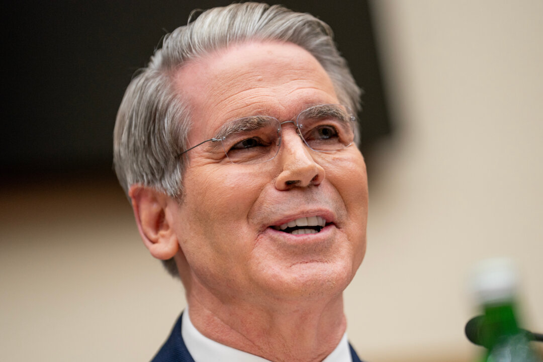 US Looking to Seize Iranian Defectors’ Money: Bessent