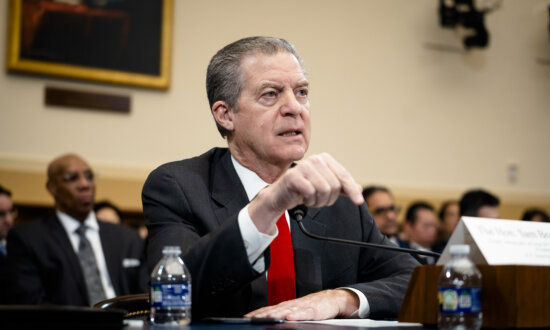 Beijing Waging ‘War on God’ in Persecuting Faith, Congress Hears