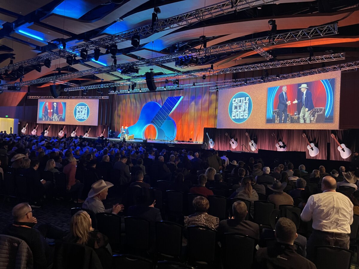 Ranchers packed Music City Center in Nashville, Tenn. to watch a fireside chat between Health and Human Services (HHS) Secretary Robert F. Kennedy Jr. and National Cattlemen’s Beef Association President Buck Wehrbein on Feb. 5, 2026. (Jacki Thrapp / The Epoch Times)