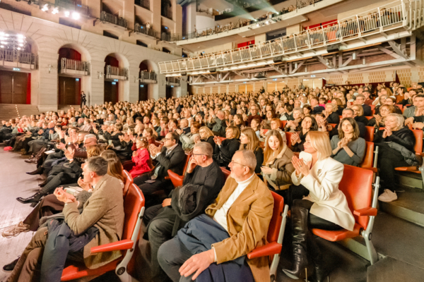 Shen Yun Performing Arts presented its second sold-out show at the Teatro delle Muse in Ancona, Italy, on Feb. 3, 2026. (Leo Botnarenko/The Epoch Times)