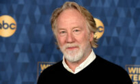Actor Timothy Busfield Indicted on 4 Counts of Criminal Sexual Contact With a Child