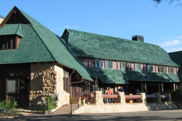 Bryce Canyon Lodge: History Set in Stunning Scenery 
