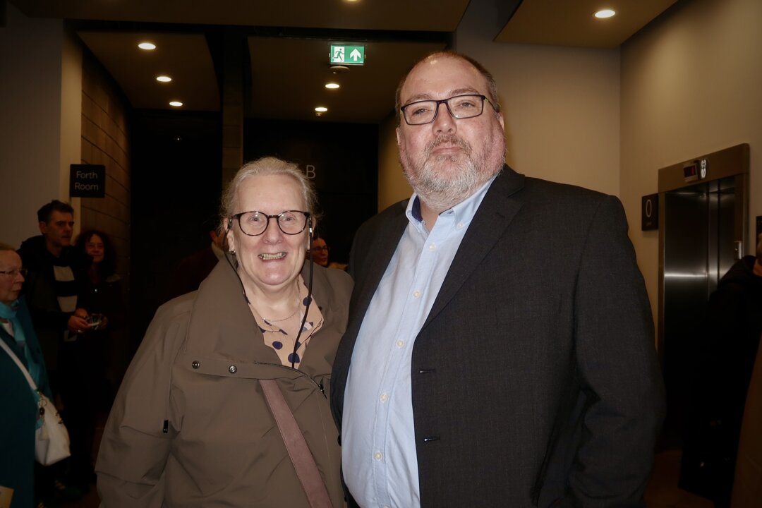 Paula and Stewart McKenna-Walker attended Shen Yun Performing Arts at the SEC Armadillo in Glasgow on Feb. 7, 2026. (Jenna Zhan/The Epoch Times)