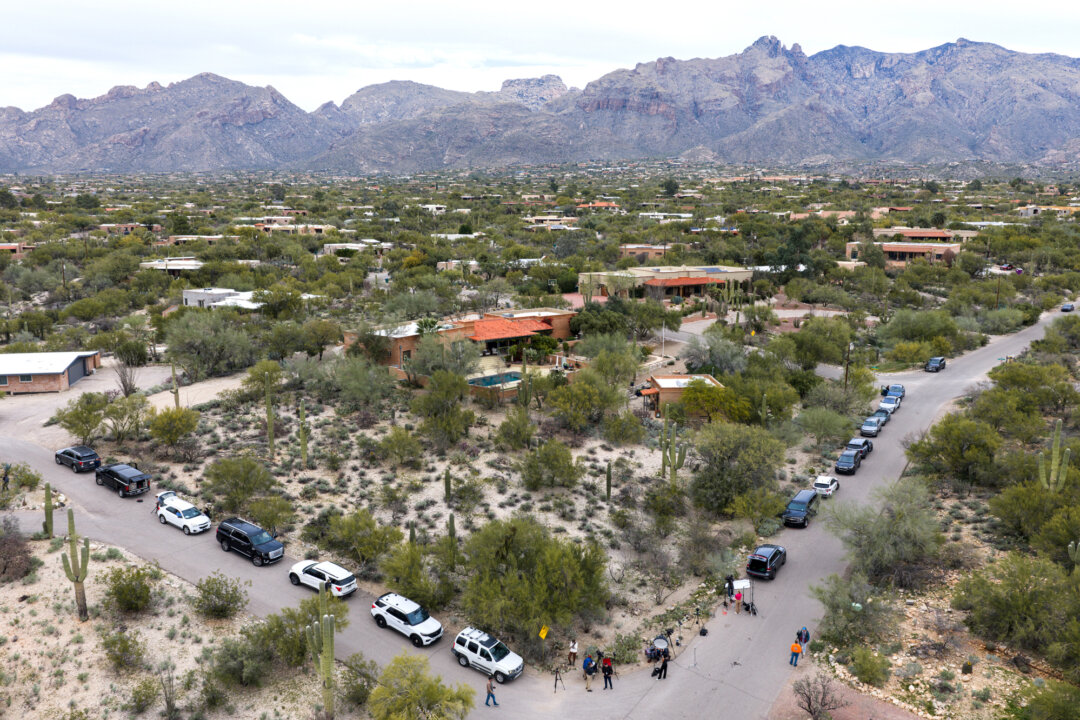 “FBI Launches Major Search Operation in Guthrie Case Along Tucson Roads”