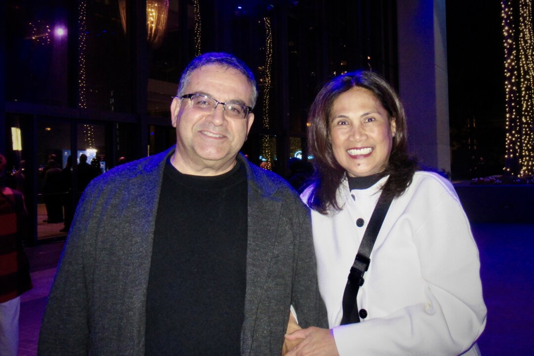 California State University professors Tony Sinay (L) and Veronica Acosta attend Shen Yun Performing Arts at the Terrace Theater of the Long Beach Convention & Entertainment Center in Long Beach, Calif., on Feb. 6, 2026. (Michael Ren/The Epoch Times)