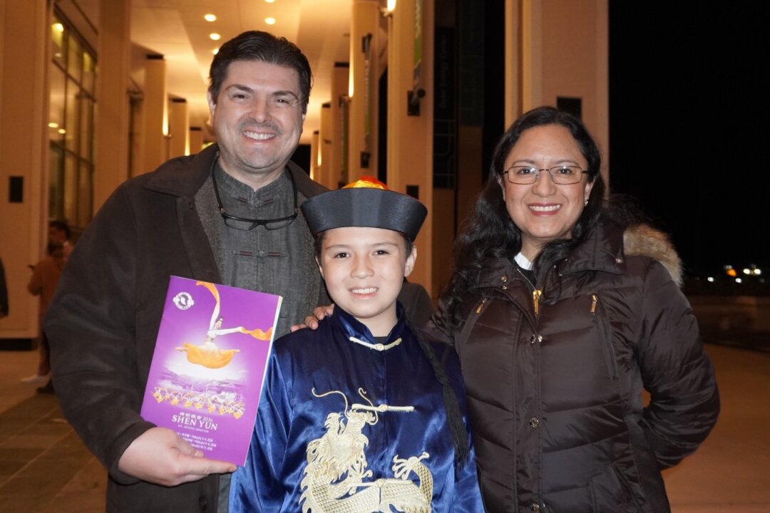 Hedwin Henao, Miriam Rebollar Pérez, and their son enjoyed Shen Yun's evening performance at the Duke Energy Center for the Arts on Feb. 7, 2026. (Sally Sun/The Epoch Times)