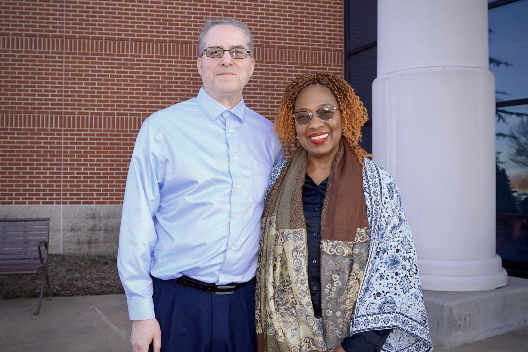 Dr. Francella Smoker (R), a quality and safety consultant for the U.S. Department of Veterans Affairs and a decorated former U.S. Army officer, attended Shen Yun Performing Arts with her husband, Edward Smoker, a military logistics veteran, at the OCCC Visual and Performing Arts Center Theater in Oklahoma City on Feb. 7, 2026. (Sherry Dong/The Epoch Times)