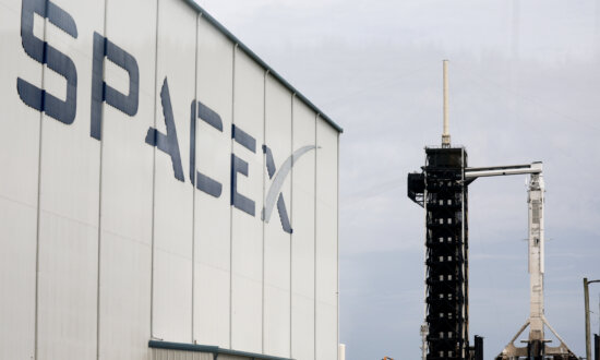 Lawmakers Seek Pentagon Probe of SpaceX Over Potential China-Linked Investment