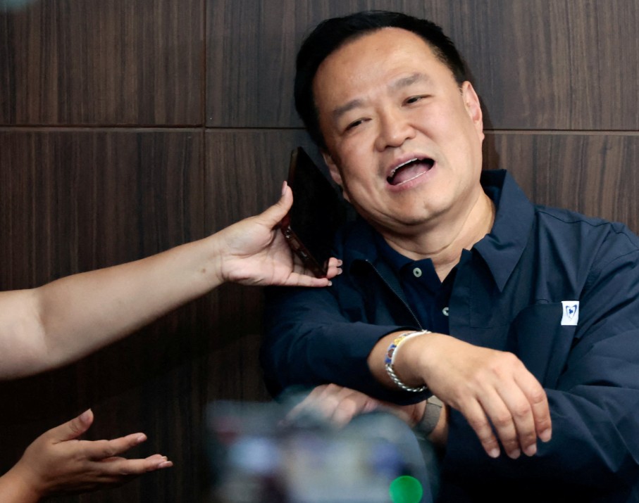 Conservatives on Course for Victory in Thailand Elections