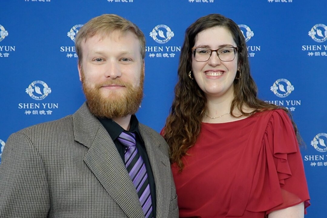 Mark and Mary Bailey enjoyed Shen Yun's matinee at the OCCC Visual and Performing Arts Center Theater on Jan. 8, 2026. (NTD)