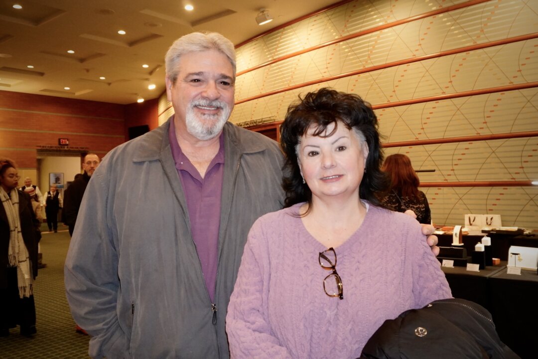 Valerie Orr, vice president of operations at Hilton Worldwide, and Rich Fornshell attend Shen Yun at the Aronoff Center for the Arts in Cincinnati, Ohio, on Feb. 7, 2026. (Huixin Lin/The Epoch Times)