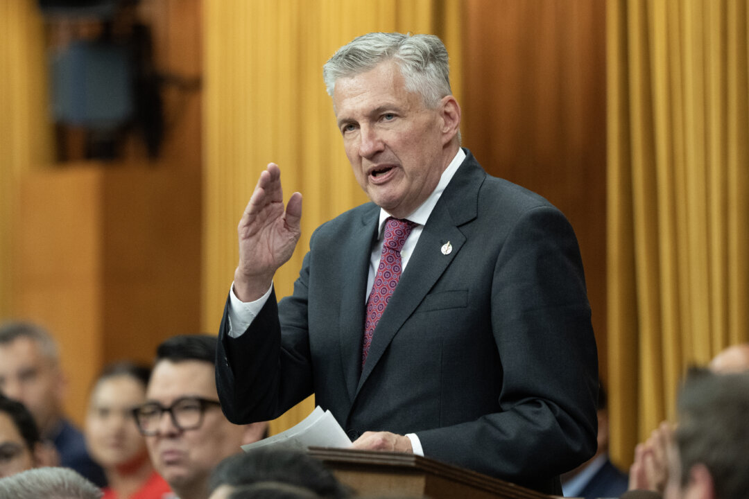 Liberal MP Asks Ottawa to Reconsider Updated In-Person Work Rules for Public Servants