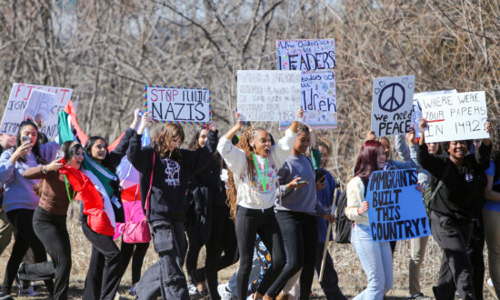 After 5 ICE-Protesting Students Arrested, Prosecutors Probe Police Response