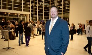 Shen Yun Theatergoer Finds Chinese History to Be Mythical and Amazing
