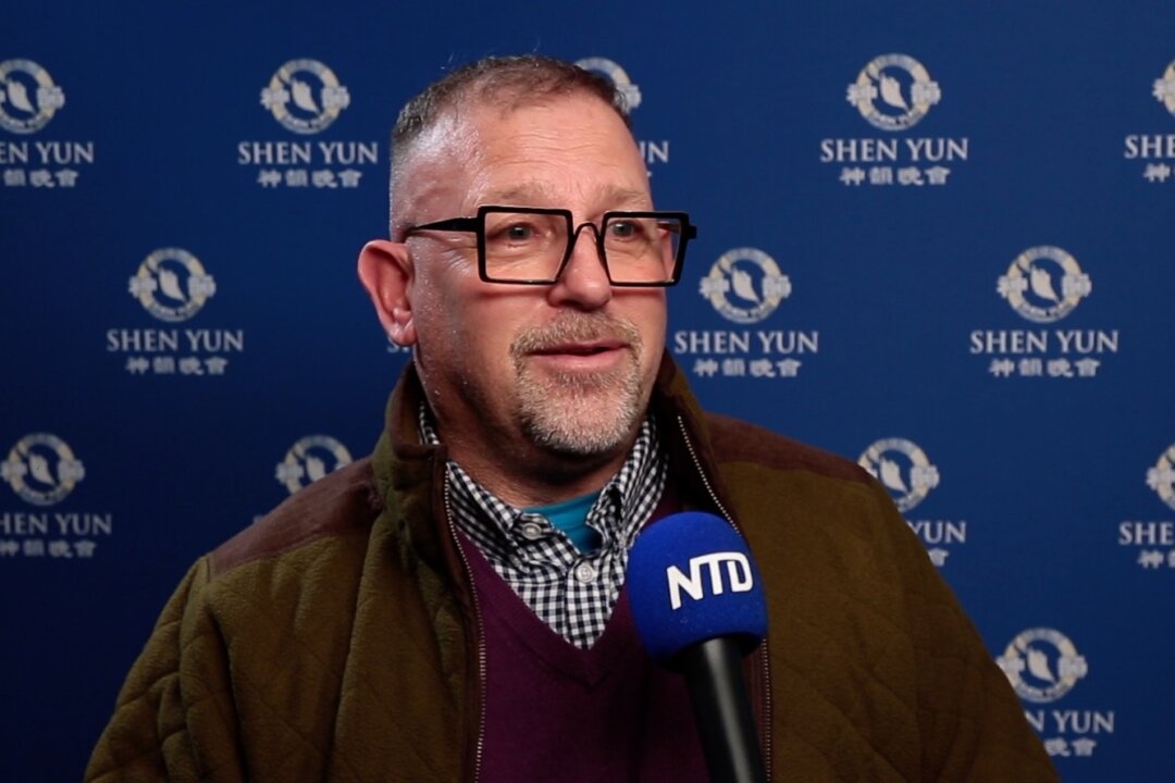 David Dunn enjoyed Shen Yun's matinee at the Edinburgh Playhouse on Feb. 11, 2026. (NTD)