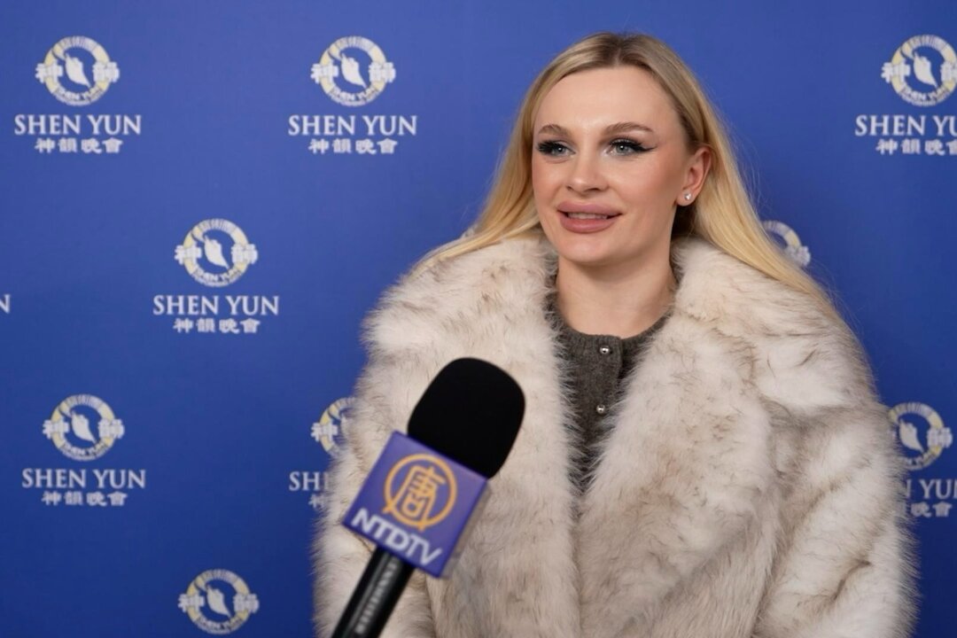Oksana Havrilenko attends Shen Yun at the Zenith Hall in Dijon on Feb. 10, 2026. (NTD)