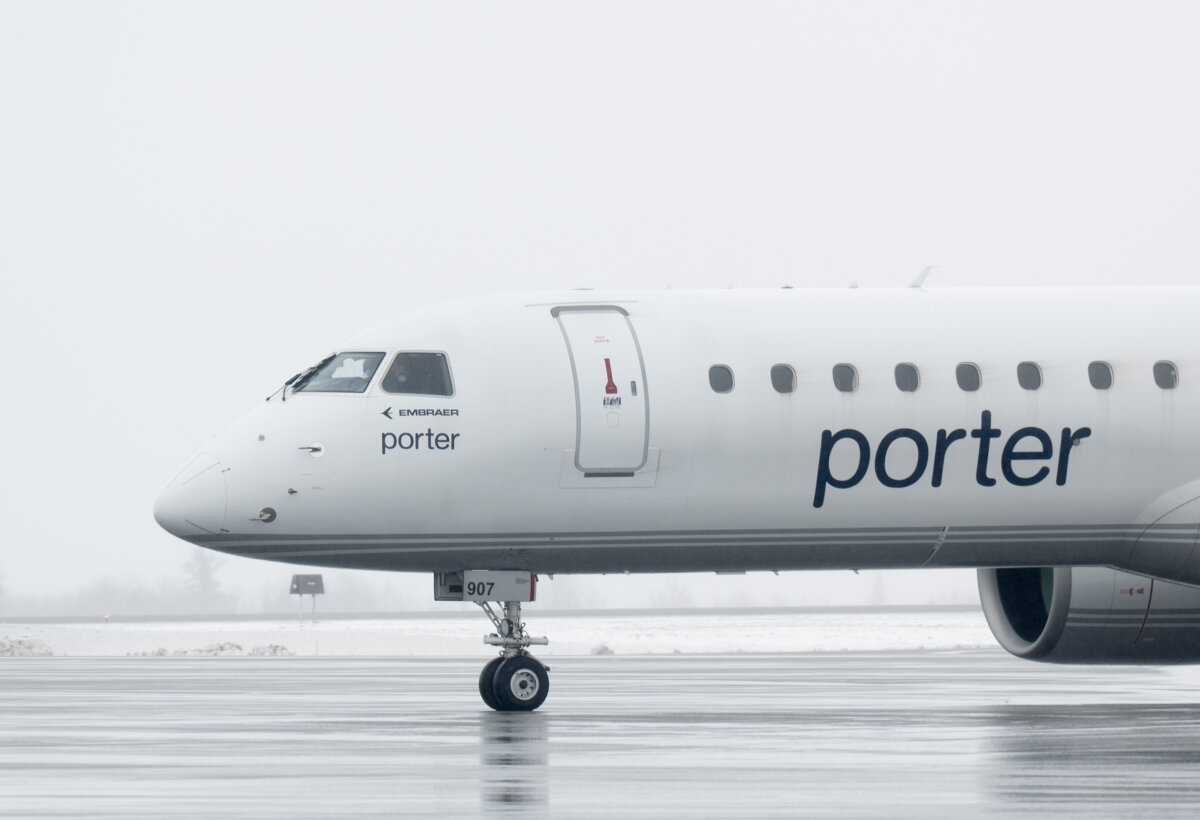 A Porter plane taxi's at the airport in Ottawa, on Mar 30, 2025. (The Canadian Press/Adrian Wyld)