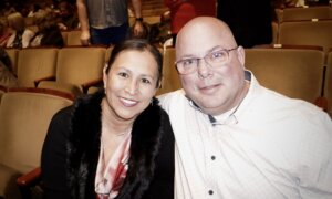 Shen Yun Tickets Are Special Christmas Gift for Dallas Theatergoer