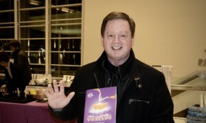 ‘Something Called Me’ to See Shen Yun: Doctor