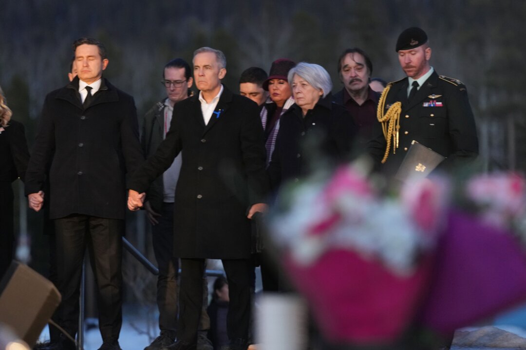 ‘Canadians Are With You’: Carney, Party Leaders Join Vigil to Honour Tumbler Ridge Victims