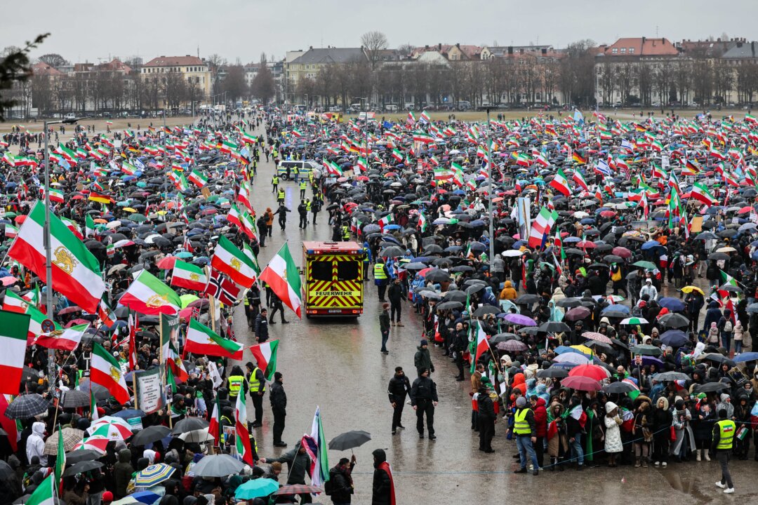 Talks With US in Geneva May Include Energy, Mining, and Aircraft Deals, Iran Says