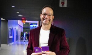 Shen Yun ‘Makes Me Feel Calm, Very Centered,’ Says Company VP