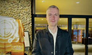 Berlin Police Officer Attends Shen Yun for the Third Time, Expresses Steadfast Support