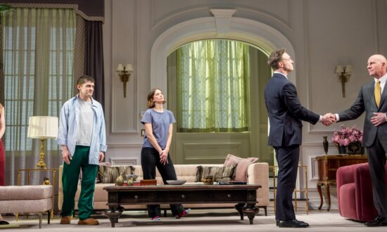 ‘Holiday’ Is Back to the Theater in a Smashing Production