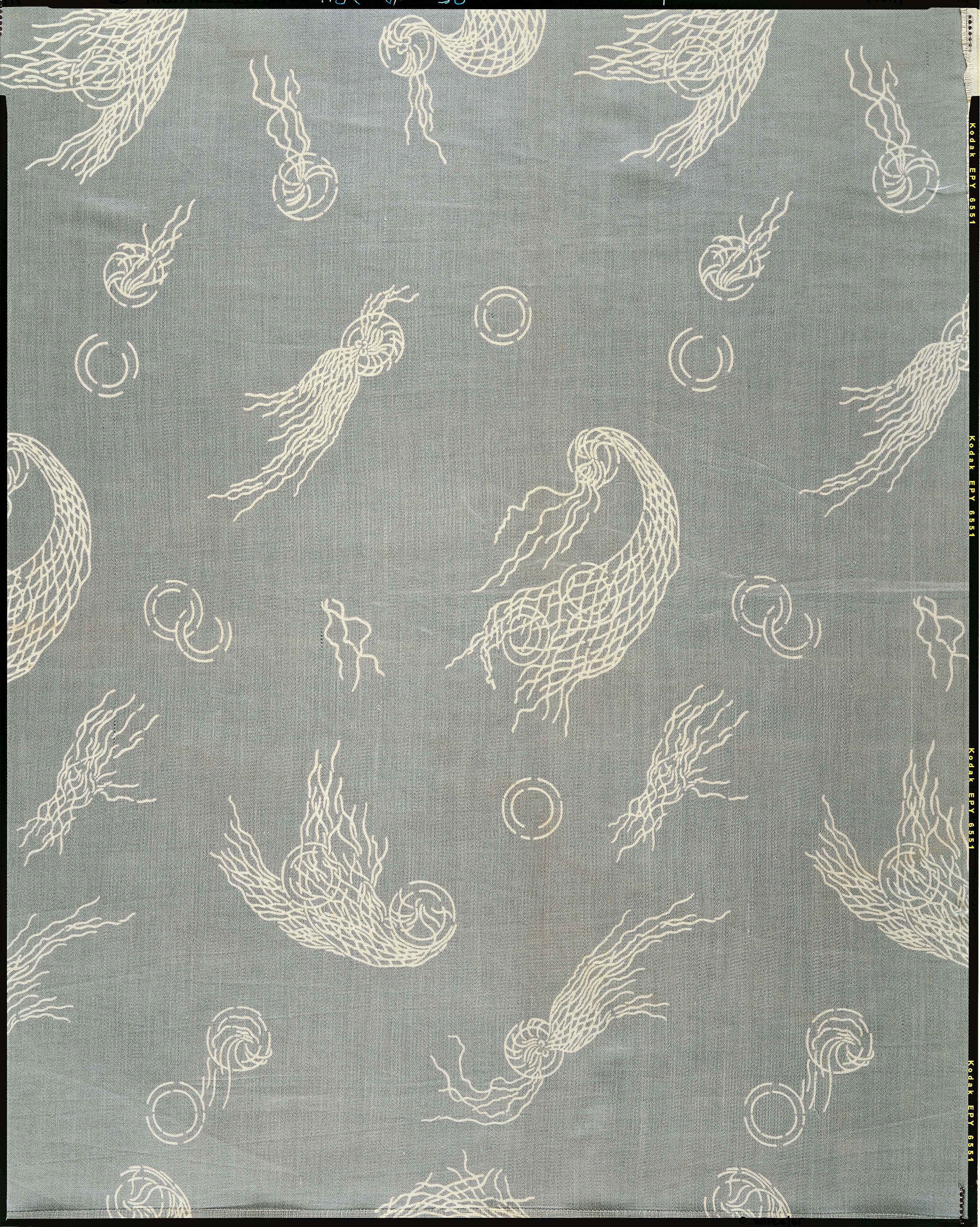 Nets-and-bubbles textile