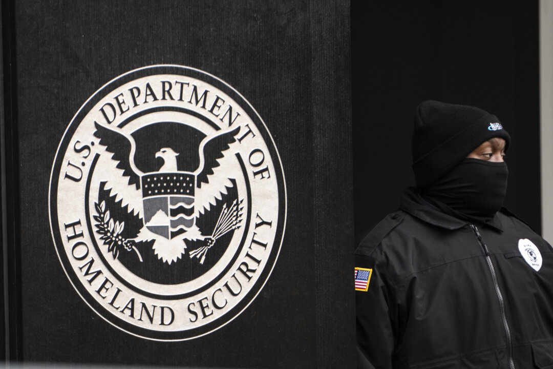 White House Says Deportation Policy Remains the Same in Response to Report of Messaging Shift