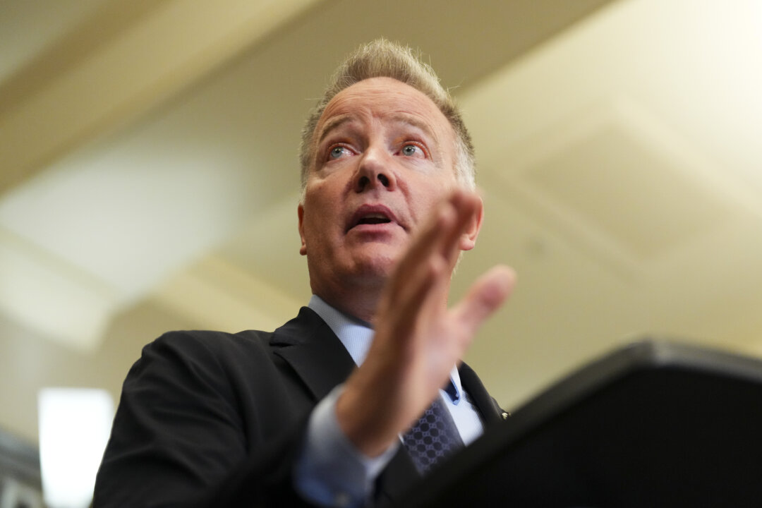 Secretary of State Says Canada Not Looking to Split Submarine Contract