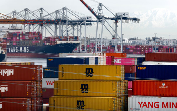 Judge Issues Ruling on Importers' Tariff Refunds