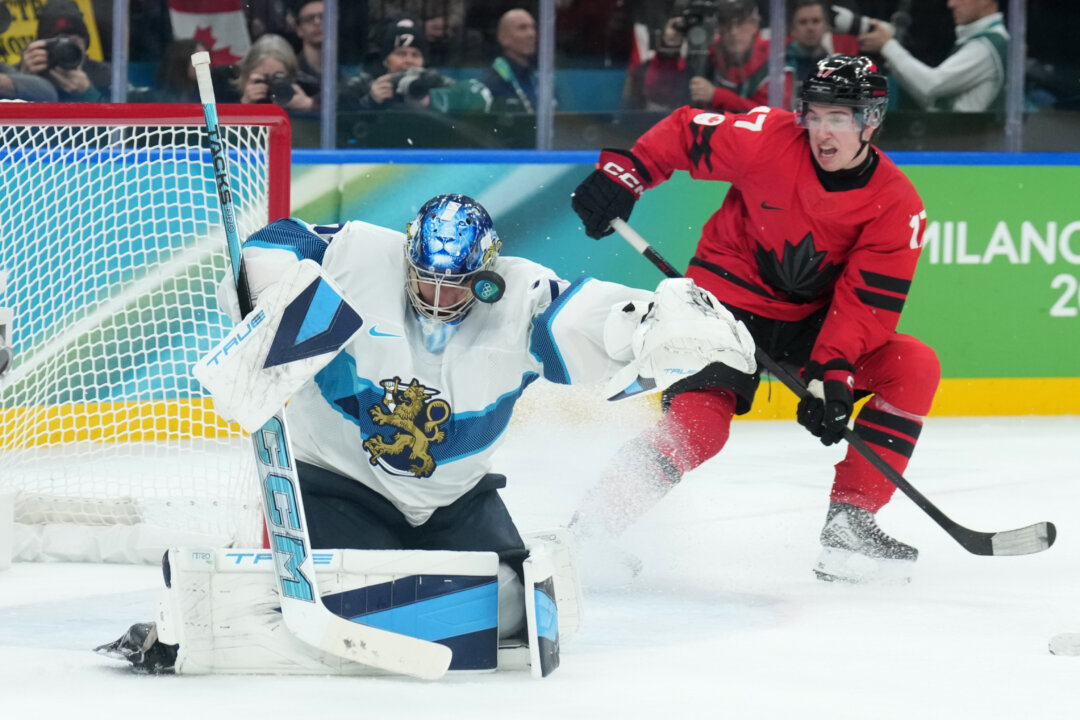 Ontario Will Let Bars, Restaurants Sell Alcohol by 6 AM for Feb. 22 Gold Medal Olympic Hockey Game