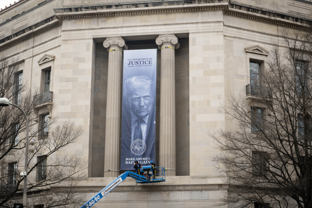 DOJ Urges Supreme Court to Take Up Case That Could Lead to Preelection Vote Roll Cleanups