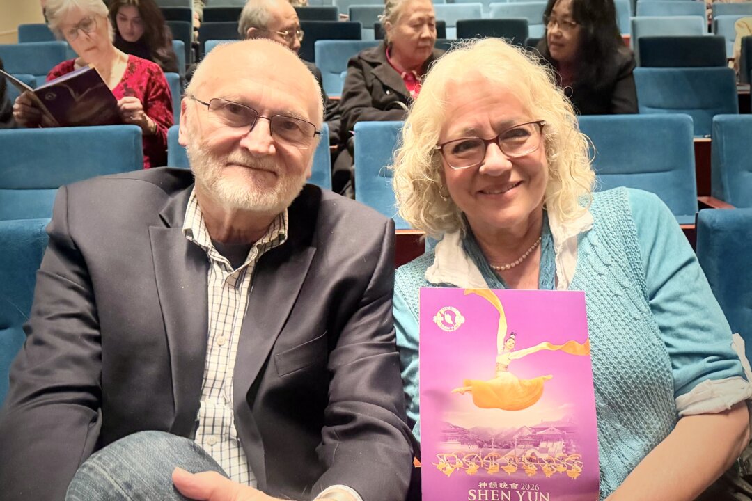 Branko Galunic and Gail Levin enjoyed Shen Yun at the Belk Theater at the Blumenthal Performing Arts Center in Charlotte, N.C., on Feb. 22, 2026. (Frank Liang/The Epoch Times)