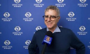 ‘The More People See This Show, the Better the World Will Be,’ Says a French Theatergoer After Shen Yun