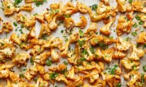 I Eat These Buffalo Cauliflower Bites Straight From the Pan
