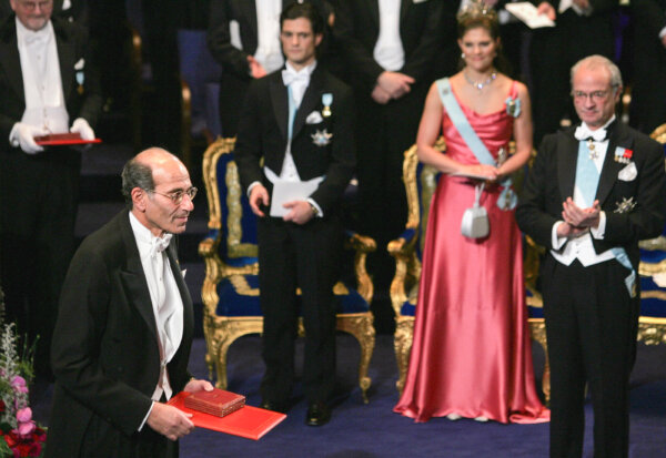 Columbia Institute Leader Resigns Over Epstein Scandal