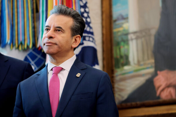 FDA Commissioner Defends 'Genius' Deputy