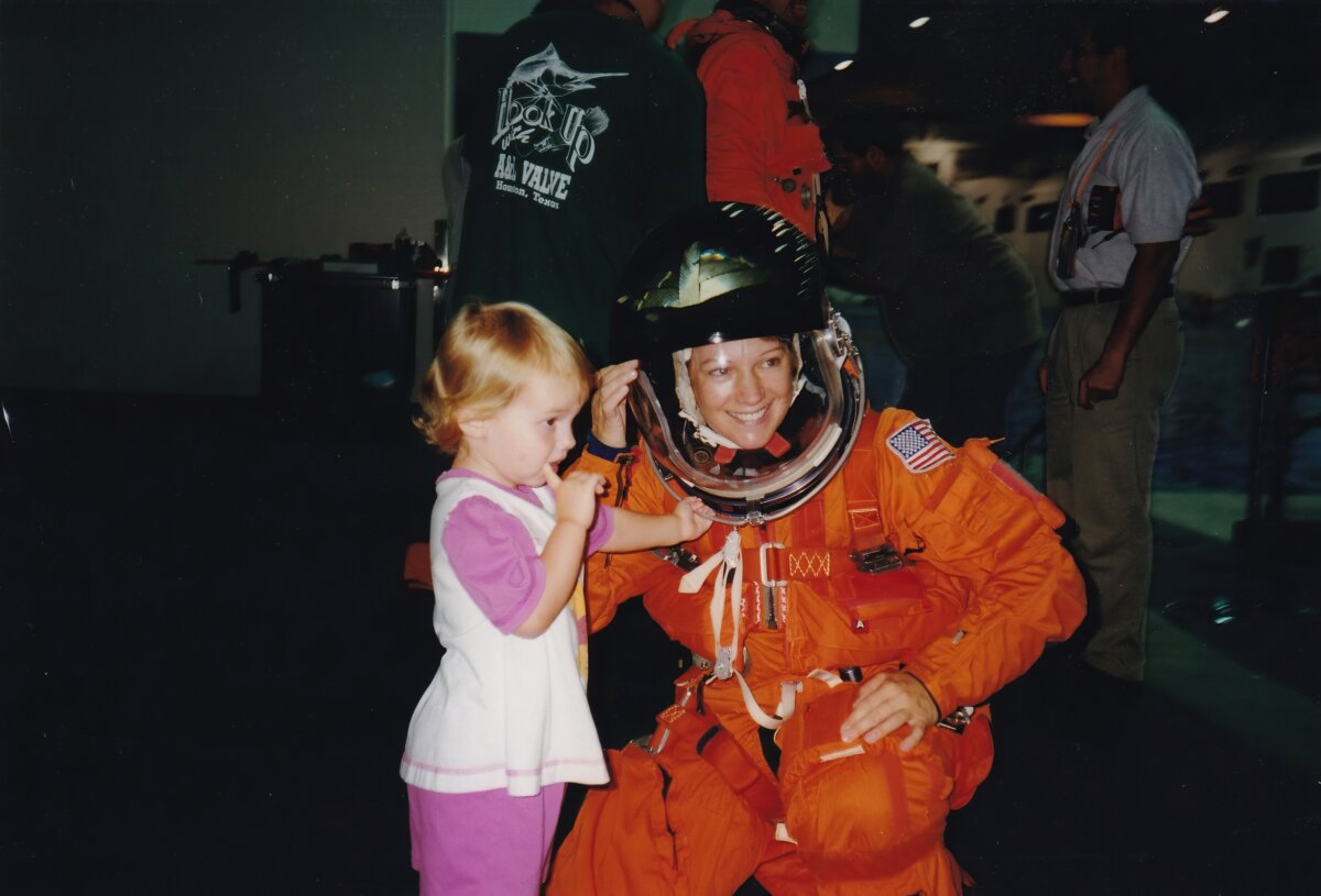 Eileen Collins, with her daughter Bridget, then 3, in 1998. (Courtesy of Haviland Digital in association with Tigerlily Productions)