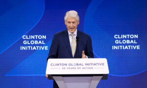 Bill Clinton Says ‘I Had No Idea’ of Epstein’s Crimes