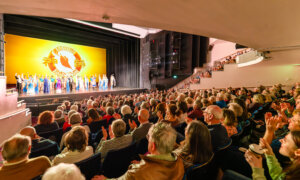 Retired Marketing Director Appreciates Shen Yun’s Representation of an Ancient Civilization