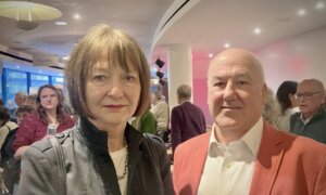 High Wycombe Theatergoer: Tradition Shouldn’t Be Forgotten
