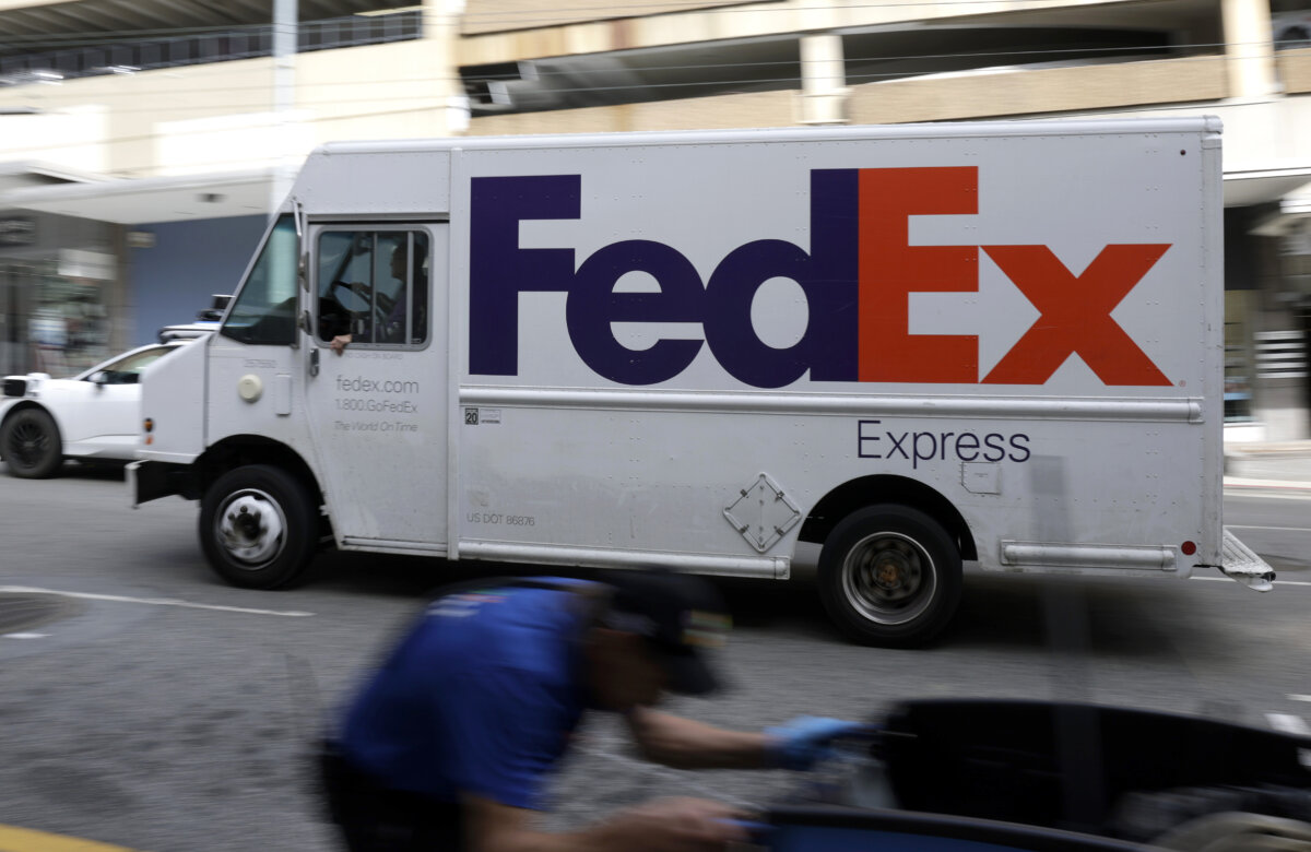 A FedEx truck in San Francisco on Sept. 18, 2025. (Justin Sullivan/Getty Images)