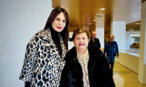 Spanish MP Sees Shen Yun With Mother: Its Message Vital for Society