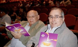 ‘A Spiritual Experience of Drawing Closer to the Divine,’ School Principal Enthralled by Shen Yun