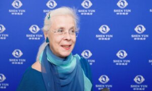Italian Playwright Enthusiastically Applauds Shen Yun: ‘Carrying History and Truth Through Art’