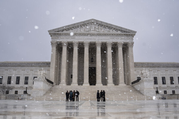 Supreme Court Rules 6–3 on Policeman Accused of Excessive Force by Protester